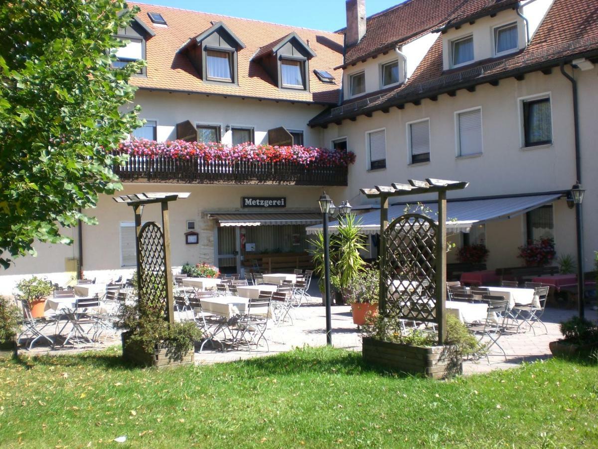 Hotel-Gasthof "Zum Bartl" Sulzbach-Rosenberg Exterior photo